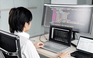 张家界 api php源码,下载的php源码怎么运行呢？